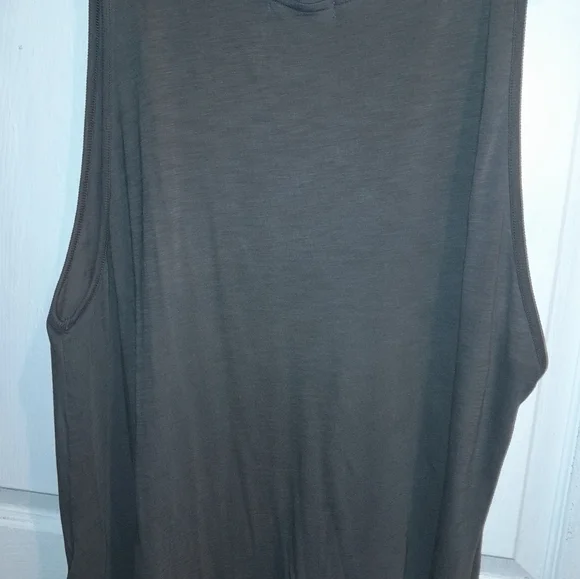 Spell Graphic Tank Top - Black and Blue - Picture 4 of 4